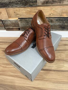 Unlisted new shoes sz 8